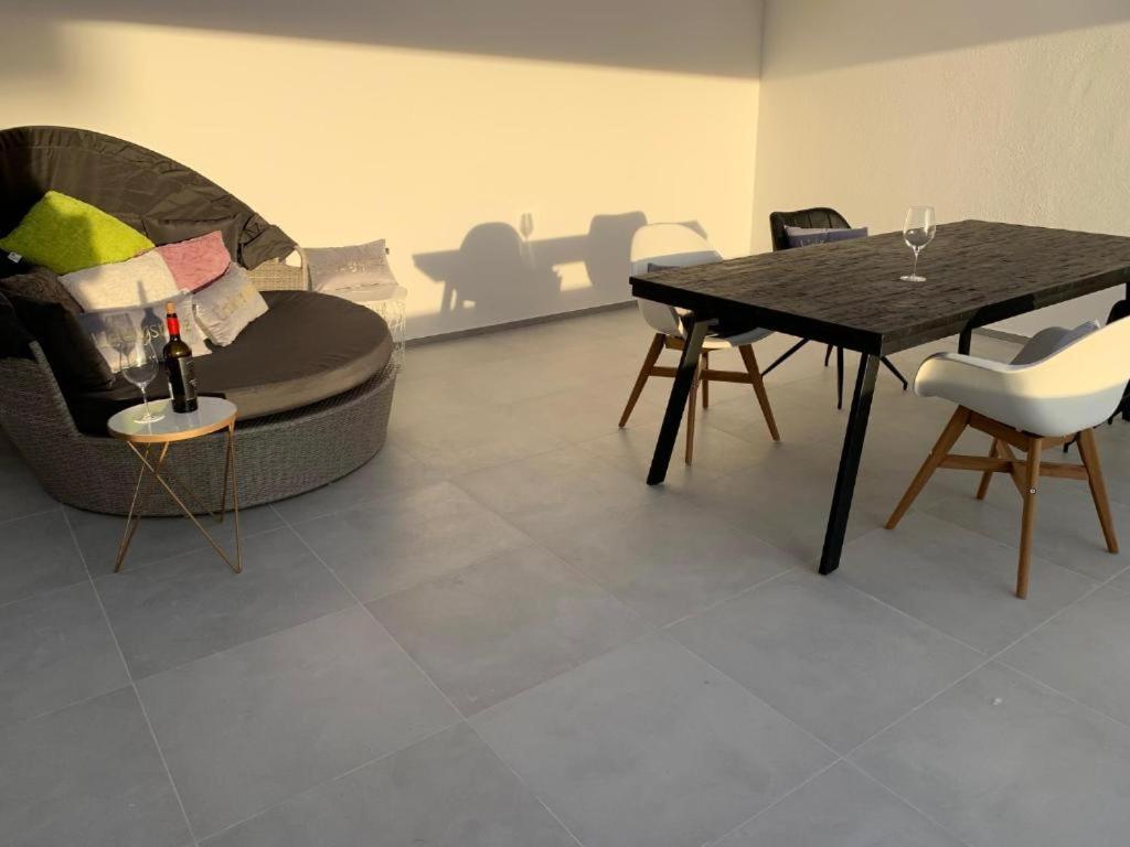 Argenta Living 16 Hostel Кюнцел Екстериор снимка